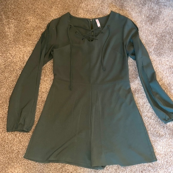 Stretchy Romper - Picture 4 of 4